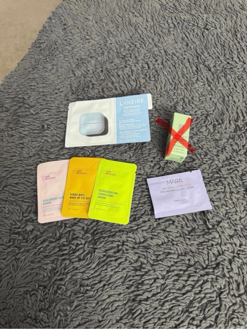 Bundle of Sample Size Skincare Products Variety (Laneige, Mara, Good Molecules)
